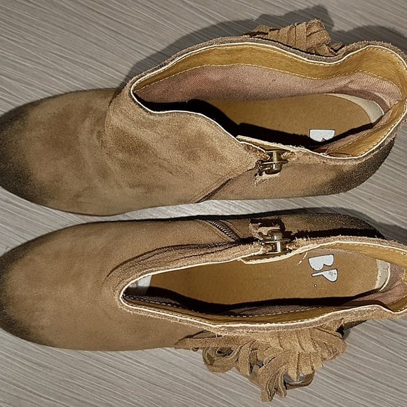 BP. Talton Fringe Bootie, Khaki Suede, Womens Size 6.5 & 9 - Picture 8 of 9